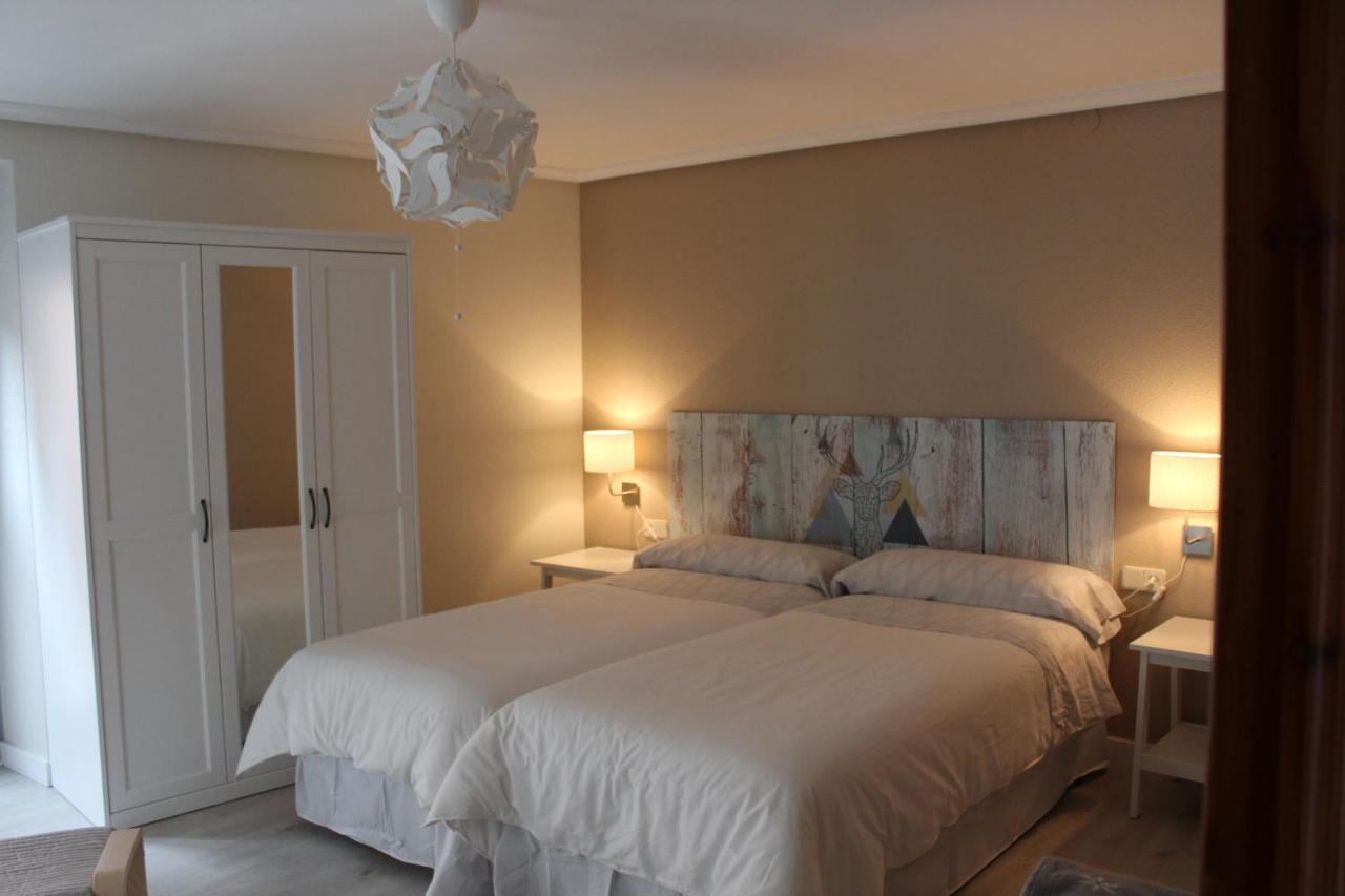 Apartamento Estiviellas, Pirineo Jaca Ngoại thất bức ảnh